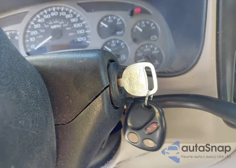 2004 Chevrolet Tahoe Lt z USA, uszkodzony, nr VIN 1GNEC13Z74R229359